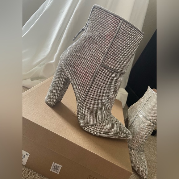 Women’s Steve Madden Tristan Rhinestone Booties - Size  7.5 - Picture 3 of 8